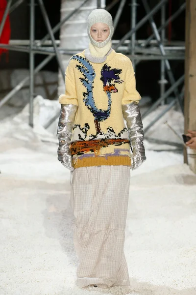 Look 13